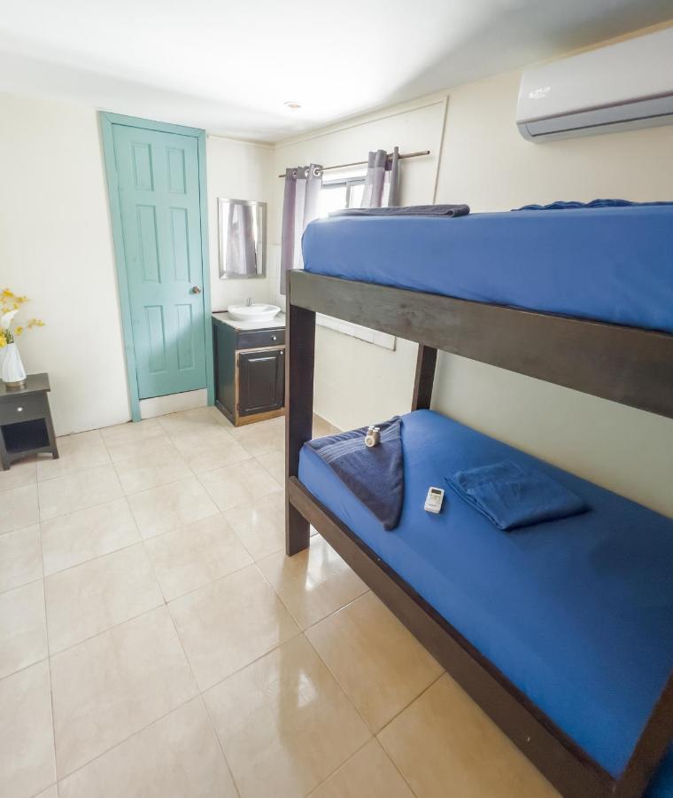 Aqua Lounge Hostel Bocas del Toro Buitenkant foto